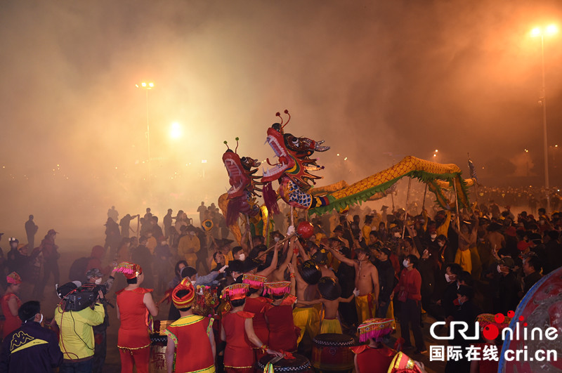 【旅遊文體】廣西賓陽炮龍節大年初十精彩上演 【旅遊文體】廣西賓陽炮龍節大年初十精彩上演