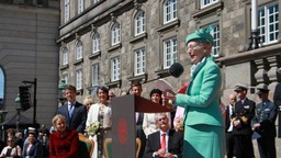丹麦女王取消4名孙辈王室头衔