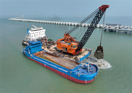 连云港港30万吨级原油码头工程开工建设_fororder_图片 4