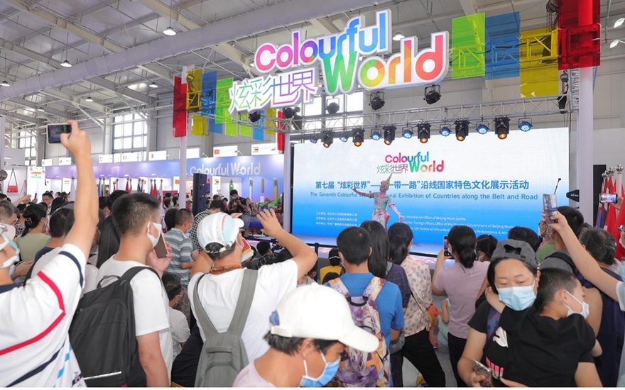 Thai Culture Lights Up Colourful World_fororder_图片4