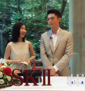 霍建华首次直播和粉丝互动 被歪楼问“心如在哪里”