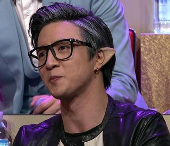 一言不合就跨界 薛之谦情歌王子惊变段子手的十年沉浮