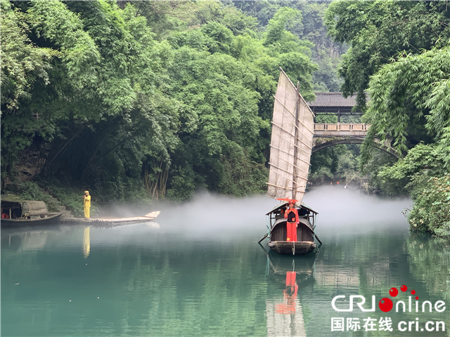 【湖北】【CRI原創】宜昌舉行“魅力宜昌·網絡天下”文化旅遊全國網媒推介會