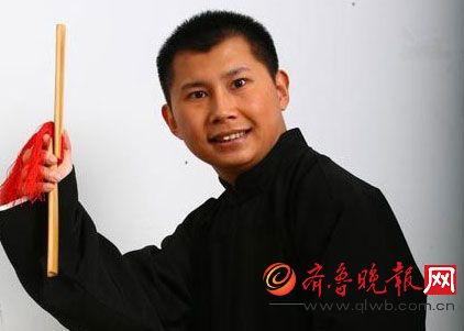 何云伟再次暗讽郭德纲岳云鹏 郭德纲何云伟闹掰内幕