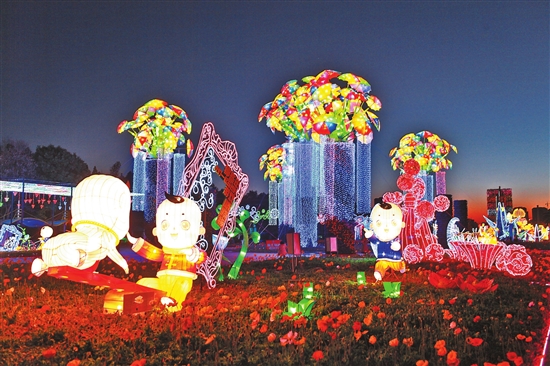 華僑城世博新春燈會在昆明世博園啟幕