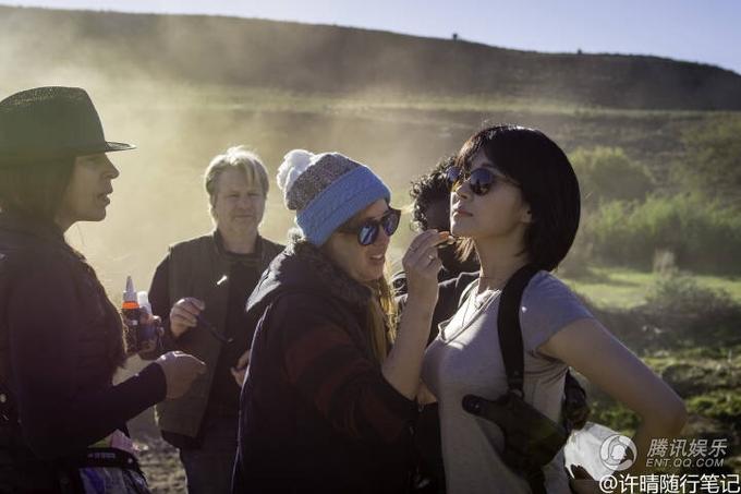 许晴24小时生存玩枪演女警 酷帅形象获好评_娱乐_腾讯网