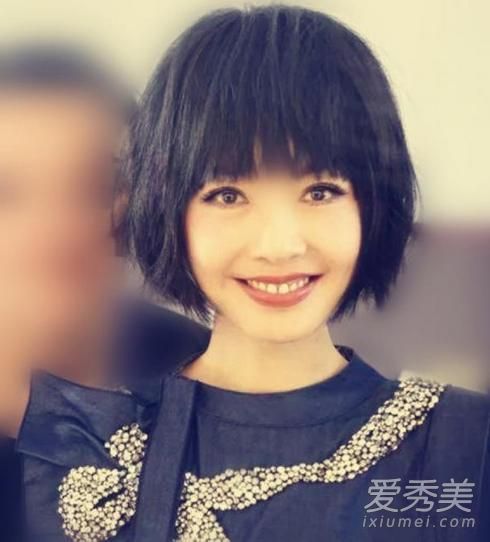 活久见!鲁豫换新发型齐刘海美成郭碧婷