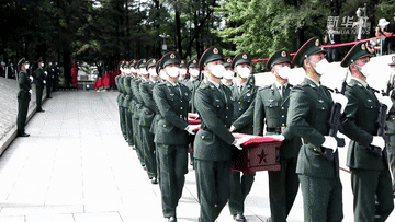 新华全媒+｜第九批在韩中国人民志愿军烈士遗骸安葬仪式在沈阳举行