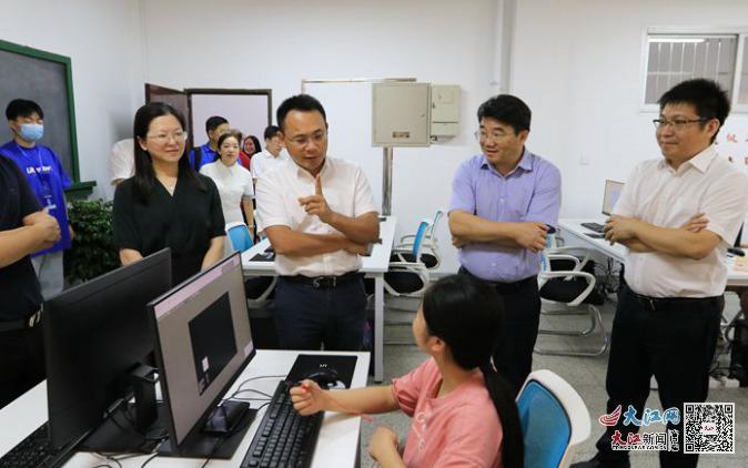 江西财大举行元宇宙产业发展论坛暨虚拟现实（VR）现代产业学院入驻枫林园仪式