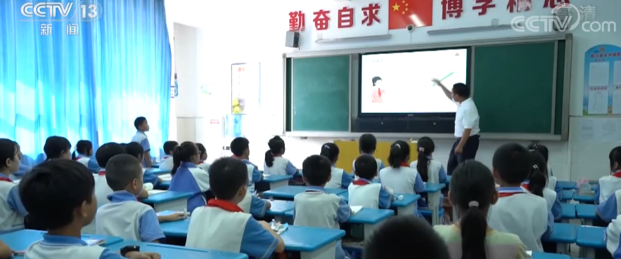 身边的变化 | 向着梦想发力 山里孩子的十年“蝶变”