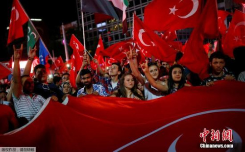 土耳其大批军方高层人员被整肃 以清除政变残余