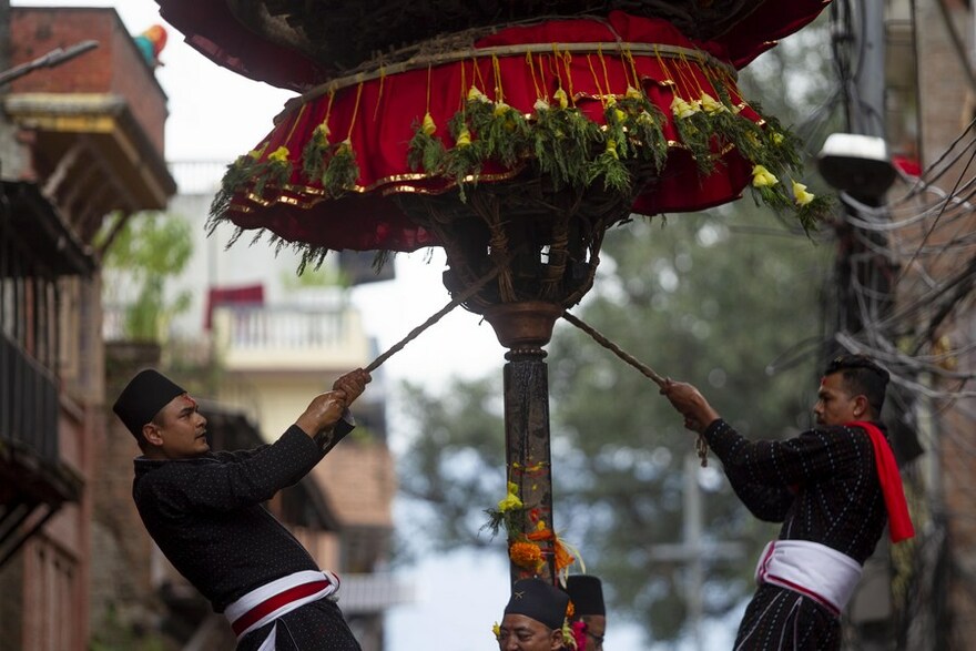 Asia Album: Finale of Dashain Festival in Nepal_fororder_4