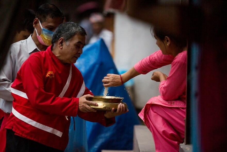 Asia Album: Glimpse of Pancha Dan Festival in Nepal_fororder_3