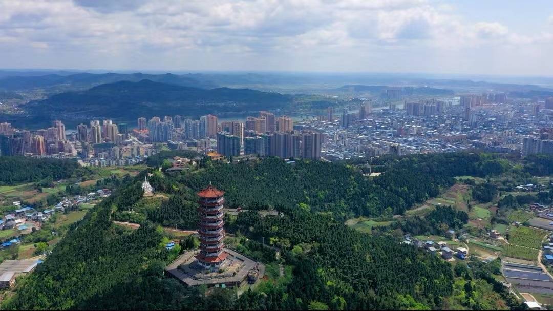 （转载）青年歌唱家文欣演唱的《我家门前有条江》MV对外发布 歌唱陈子昂故里