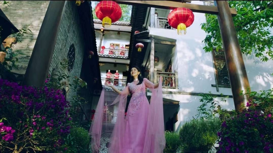 （转载）青年歌唱家文欣演唱的《我家门前有条江》MV对外发布 歌唱陈子昂故里