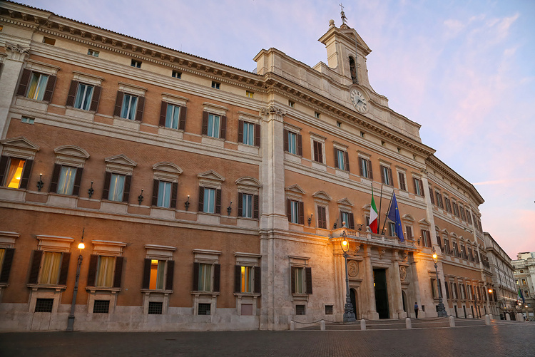 意大利議會選舉聚焦經濟、移民、與歐盟關係三大議題
