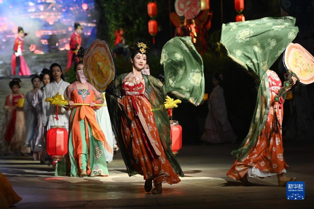 杭州：秋季主題活動展古韻