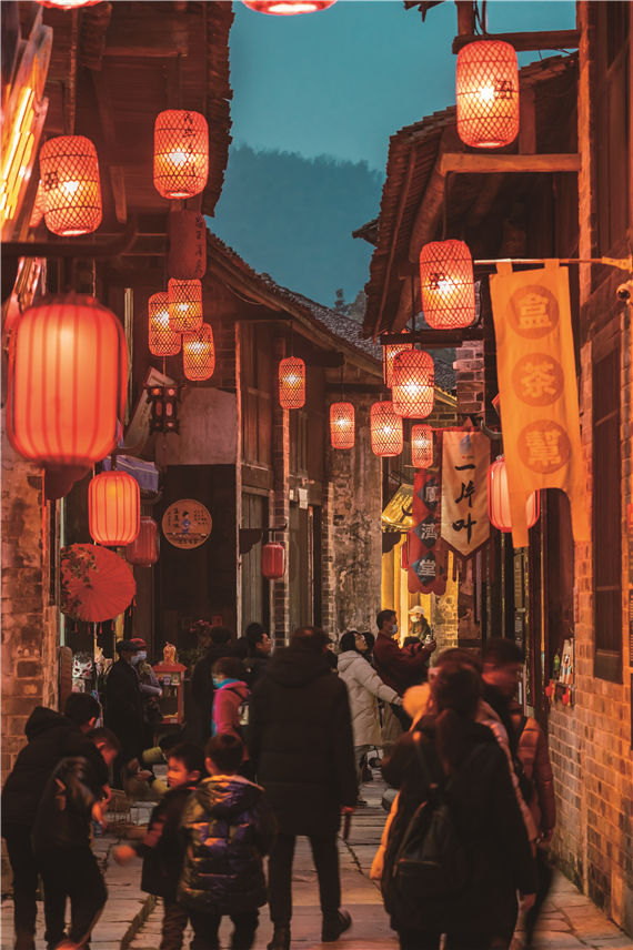 【沿着长江游湖北】万里茶道 从湖北开始_fororder_熊健 组照 夜色羊楼洞 (3)