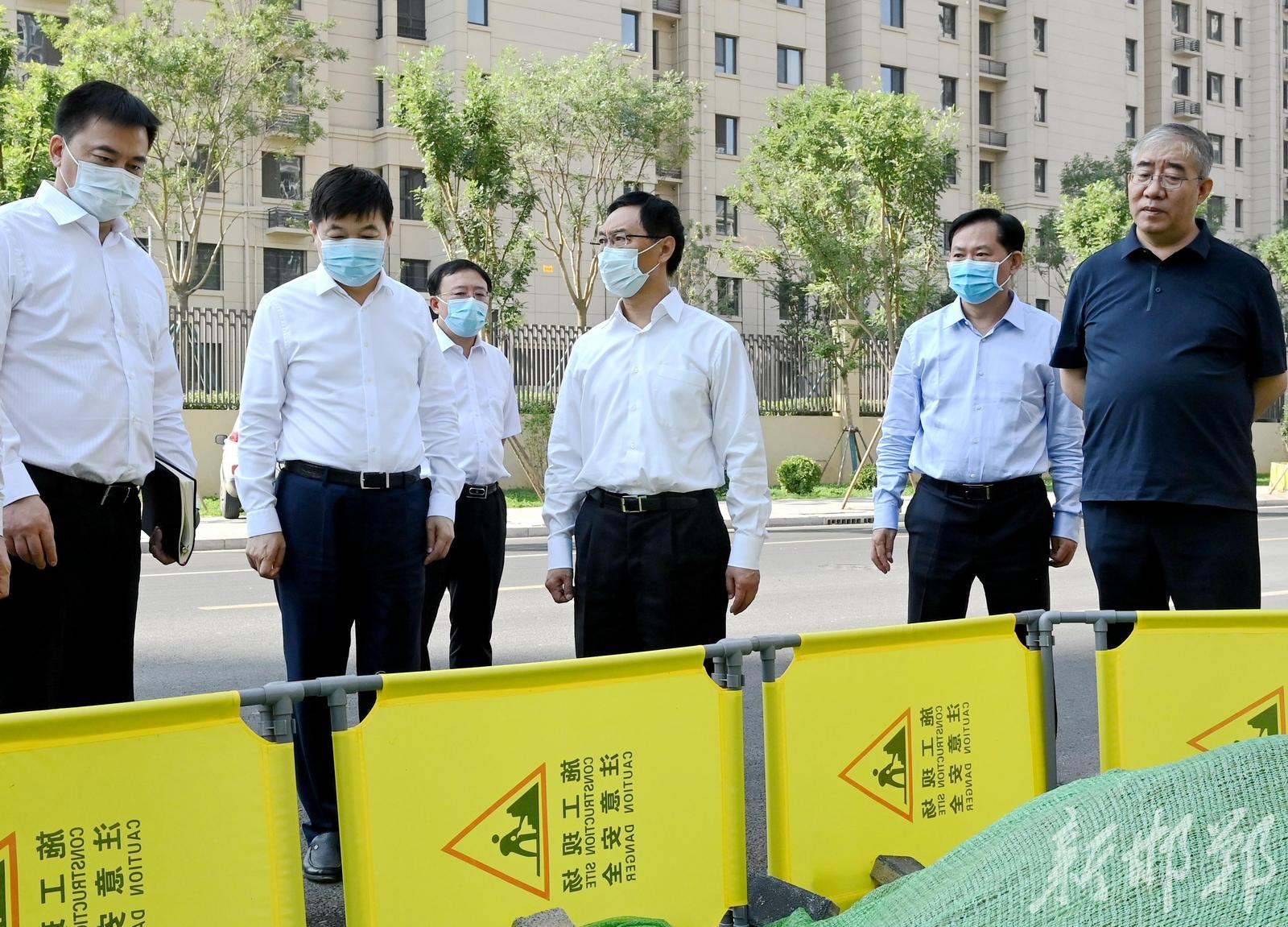 邯郸市委书记张维亮在主城区暗访检查安全生产、城市管理和大气污染防治工作
