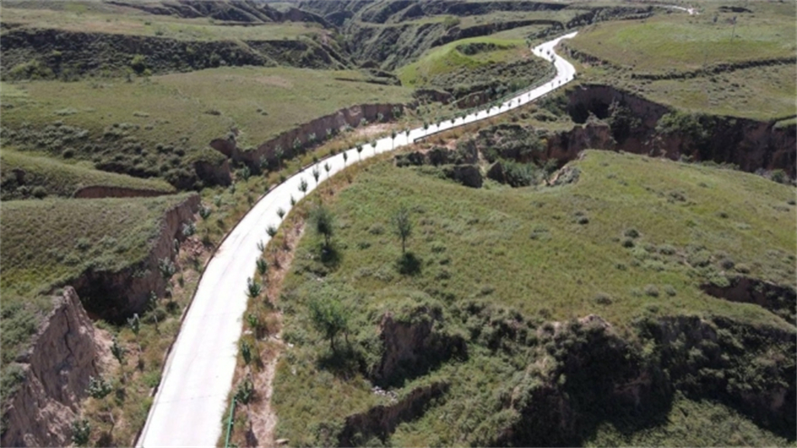 榆林市府谷县新民镇：乡村振兴“结硕果” 产业兴旺“后劲足”_fororder_微信图片_20220927112923