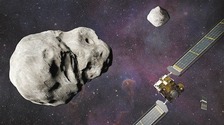 NASA航天器首次成功撞击小行星