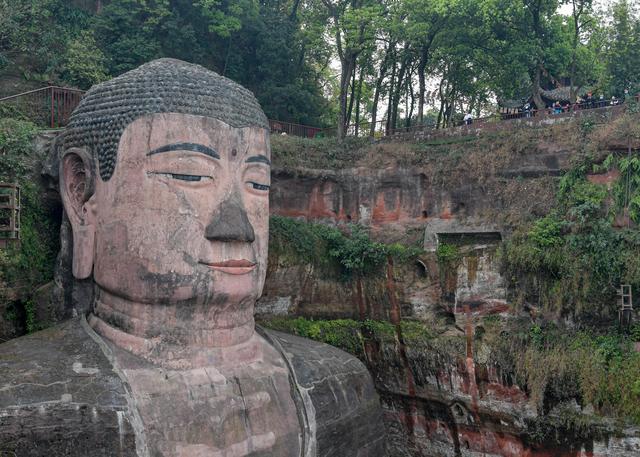 ल शान विशाल बुद्ध मूर्ति पर्यटकीय क्षेत्र पुन खुला
