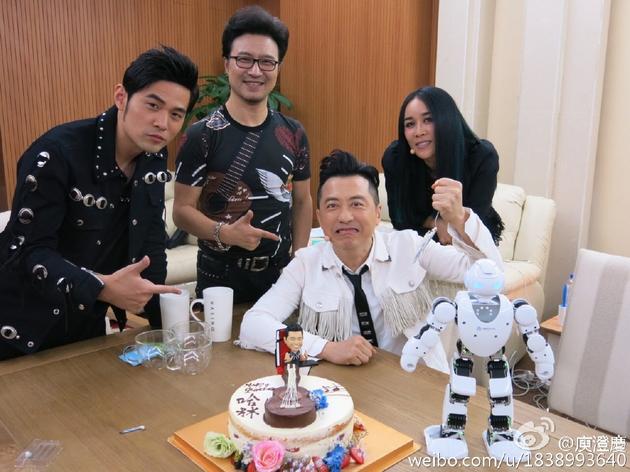 庾澄庆承认已与张嘉欣结婚:谢谢大家关心