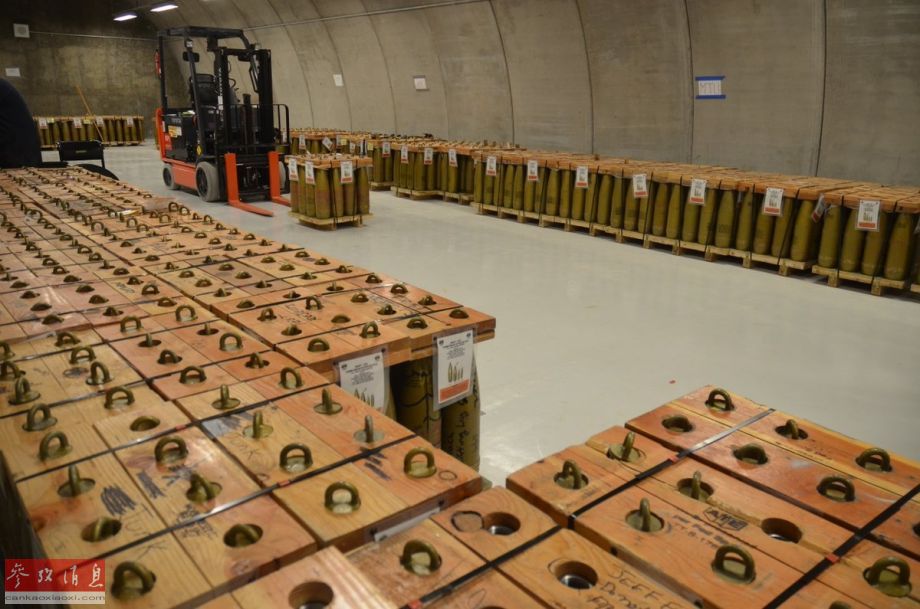 在这个地下武器库中储存着78万枚芥子气炮弹.