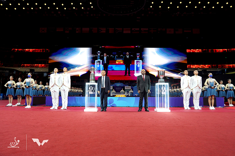 成都世乒赛团体赛正式开幕_fororder_成都世乒赛团体赛开幕式奖杯入场仪式-供图-ITTF国际乒联、-WTT-世界乒联