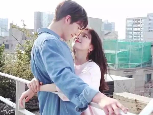 从《任意依恋》剧中男女主穿搭，看恋情进展到哪个阶段