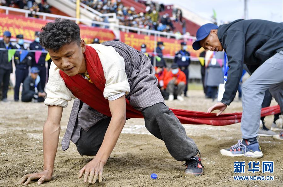 तिब्बतको ना छ्य्वी：घोडचढी महोत्सवसँगै विविध प्रतियोगिता
