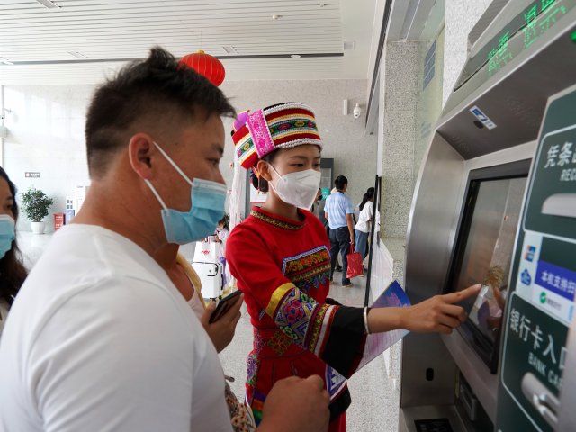 雲南鐵路多措並舉服務國慶黃金周 日均開行列車約140對