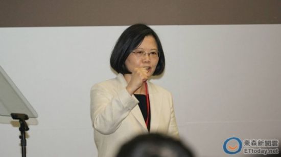 蔡英文上任两月 民众不满意度再次飙升