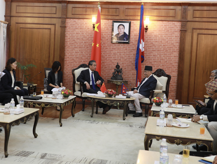 नेपालका प्रधानमन्त्री ओलीद्वारा वाङ यीसँग भेट
