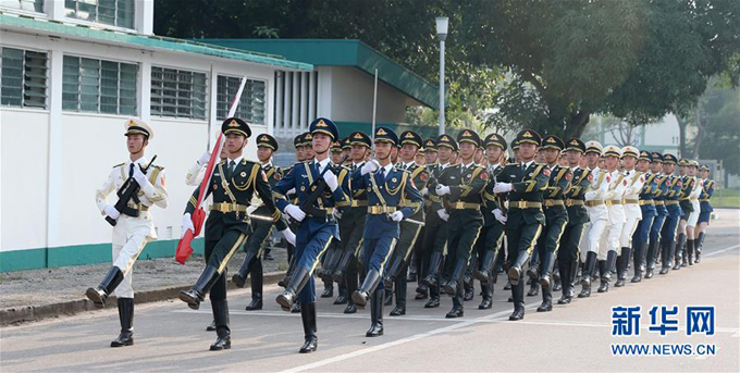 हङकङमा रहेका चिनियाँ सेना र हङकङवासीद्वारा नयाँ चीन स्थापनाको ७०औं वार्षिकोत्सव