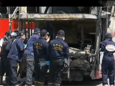 台湾游览车事故调查:疑点增多 司机所在公司难辞其咎 台湾游览车事故调查:疑点增多 司机所在公司难辞其咎