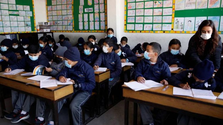 調查顯示：印度近七成家長反對9月1日復課