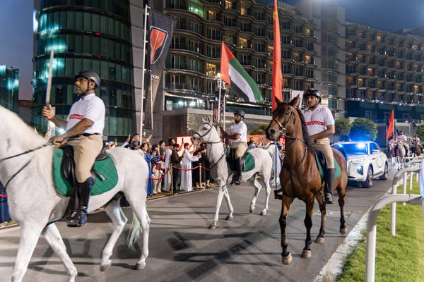中国红旗汽车入驻迪拜警方车队