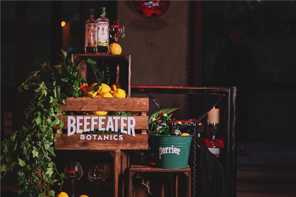 必富达柠夏全新上市与Perrier巴黎水共同开启“城中体验地图”新玩法