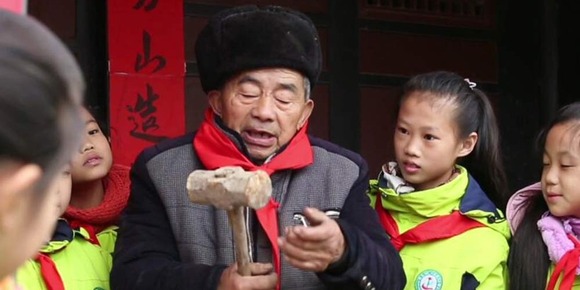 【追梦中国·致情怀】“愚公”，黄大发