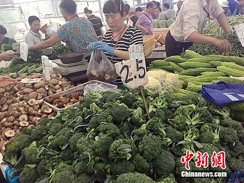 強降雨致十余省份菜價上漲 多部委緊急部署保障供應