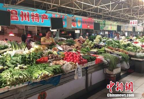 强降雨致十余省份菜价上涨 多部委紧急部署保障供应