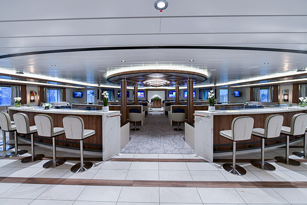 （社会广角列表 三吴大地南通 移动版）中国首制极地探险邮轮在江苏成功交付