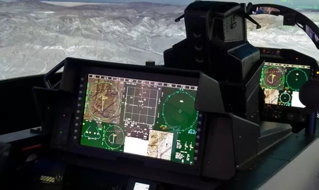 深度还原歼-15坠机全程，飞行员只“做错”一件事……