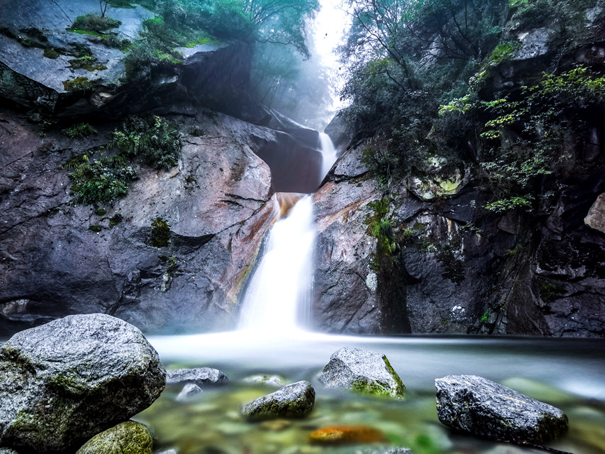 平頂山魯山：雨后堯山更妖嬈