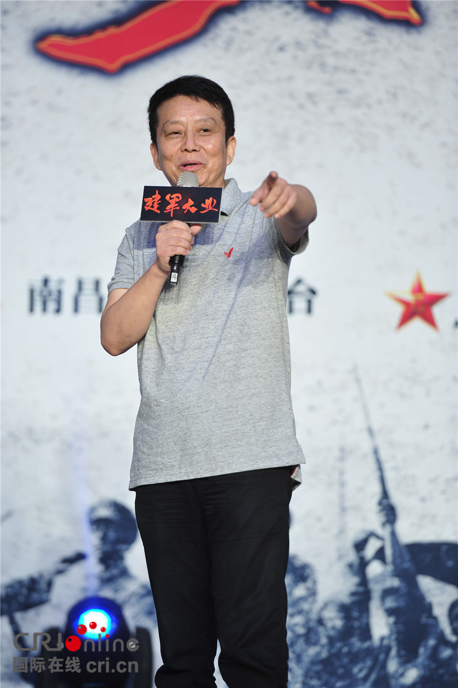 《建军大业》曝主演 刘烨朱亚文欧豪演绎领袖人物