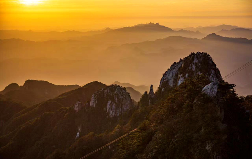 平頂山魯山：雨后堯山更妖嬈