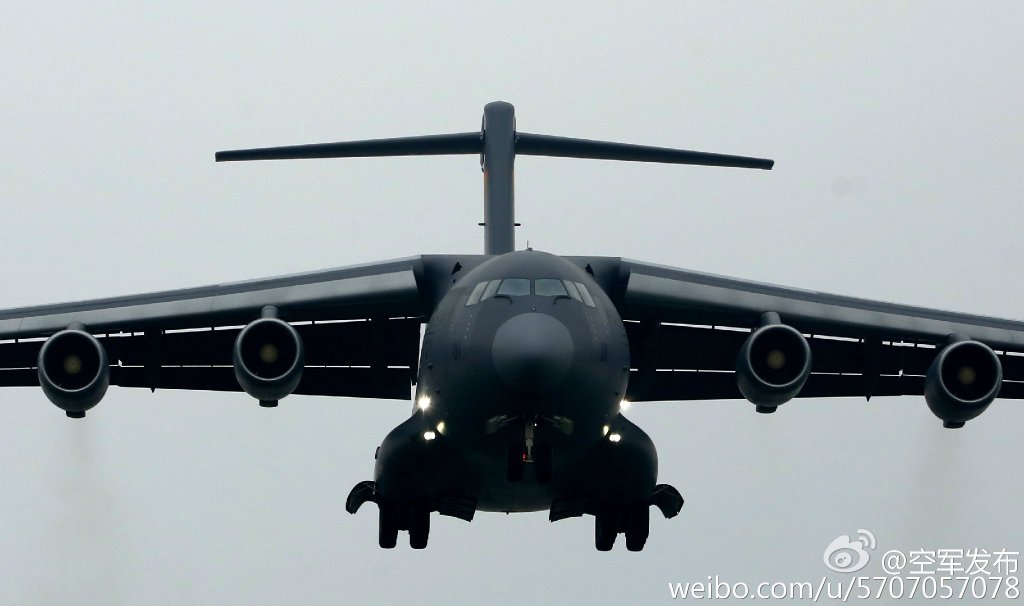 中国空军发布八一大练兵猛照