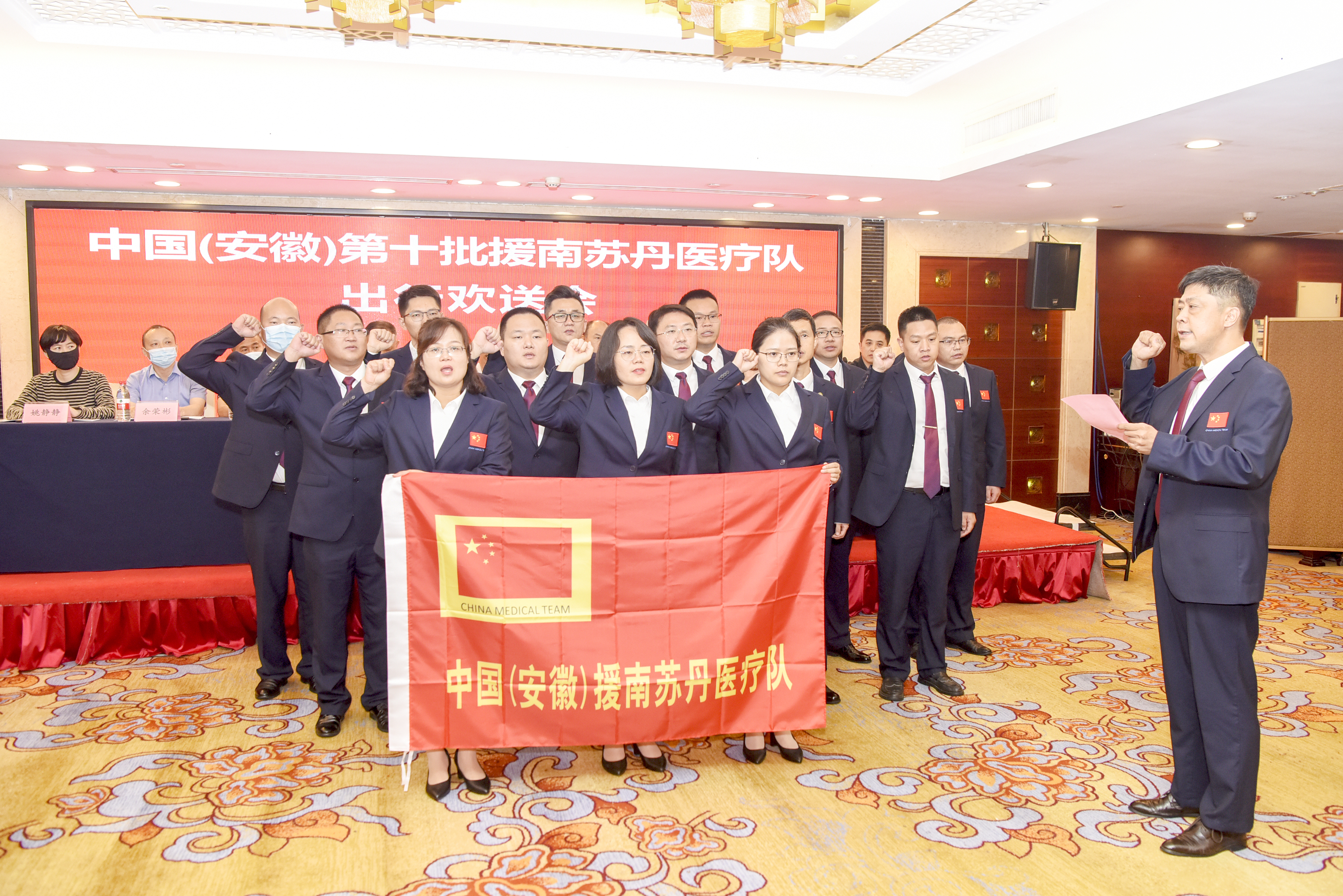 妙手仁心 南苏丹医院里的中国医生们——中国（安徽）援南苏丹医疗队十年纪实_fororder__HAY2638