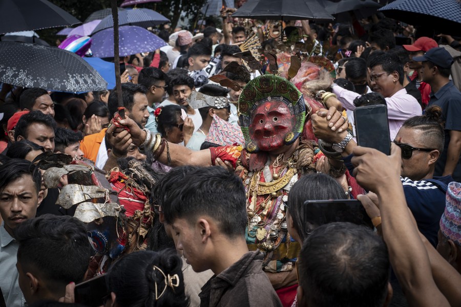 Asia Album: Celebrations of Festival of Rudrayani in Nepal_fororder_5